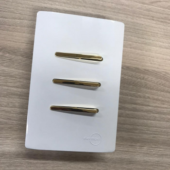 Conjunto Interruptor Triplo Simples 4x2 - Novara Branco Brilhante Gold